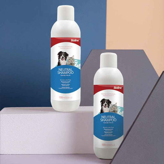 Gentle Neutral pH Pet Shampoo for Cats and Dogs - Large Bottle Bath Formula - Pawembrace.com